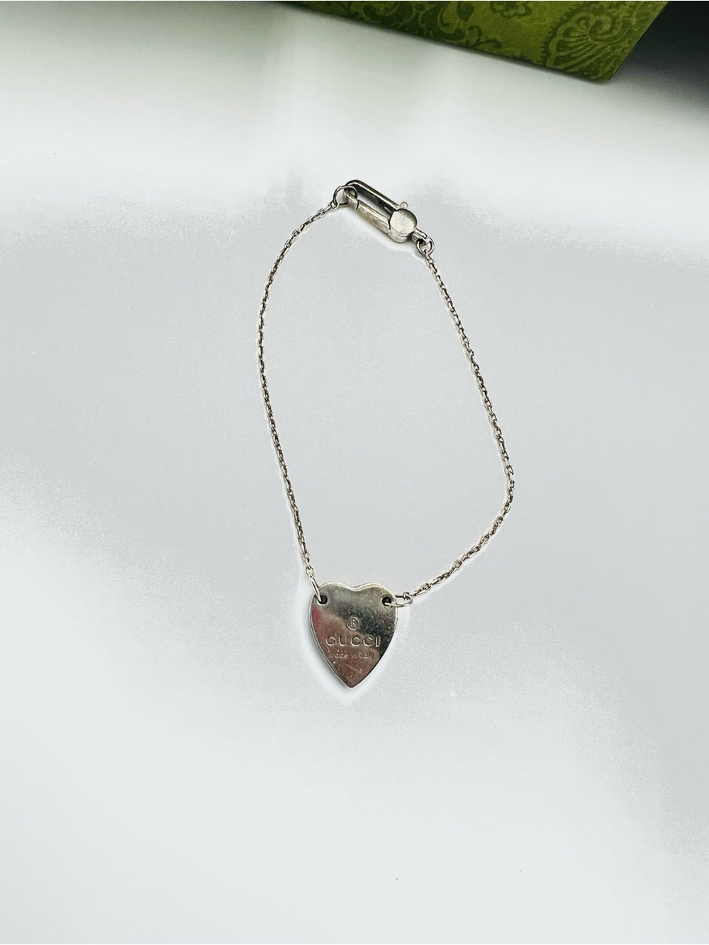 Gucci Trademark Bracelet With Heart Pendant - Picture 4 of 6